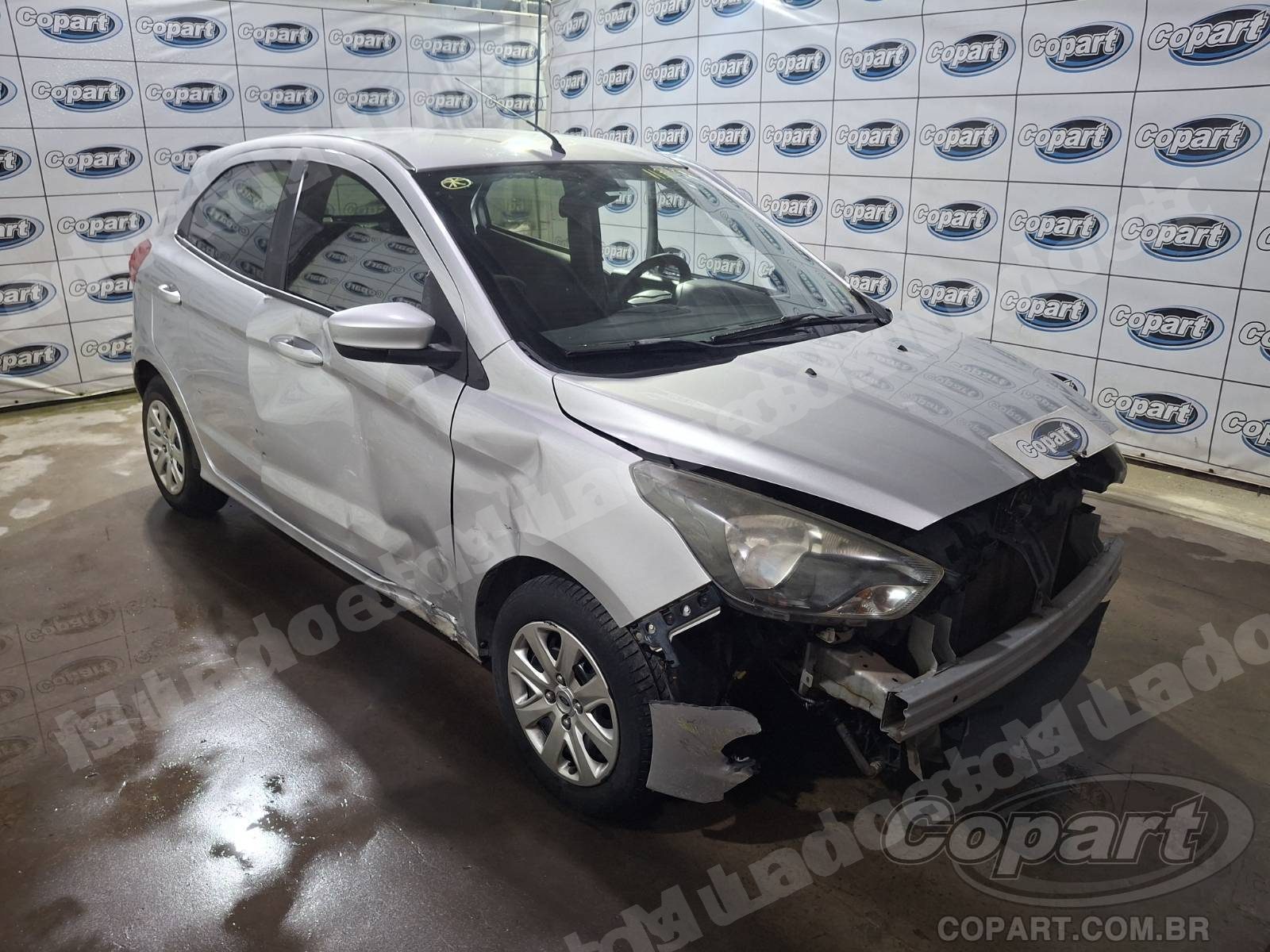 Lote em leilao em Candeias/BA