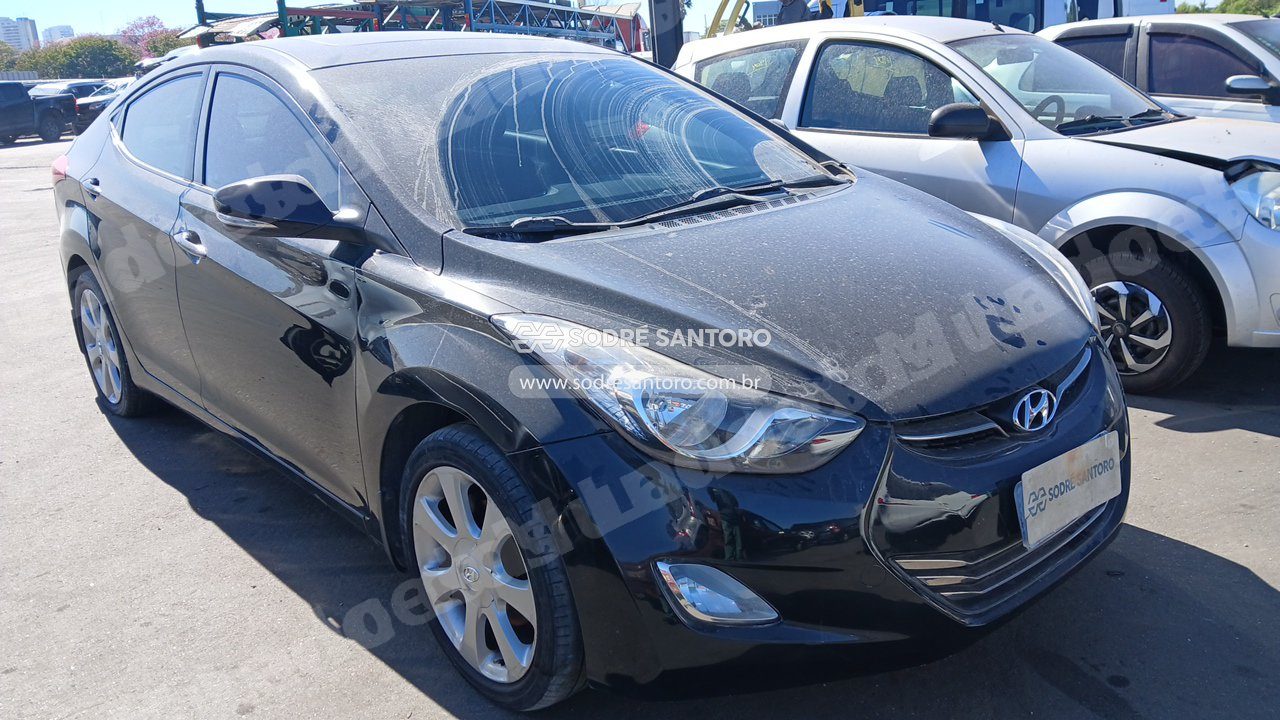 Hyundai Elantra Gls 2012 em leilao em Brasil