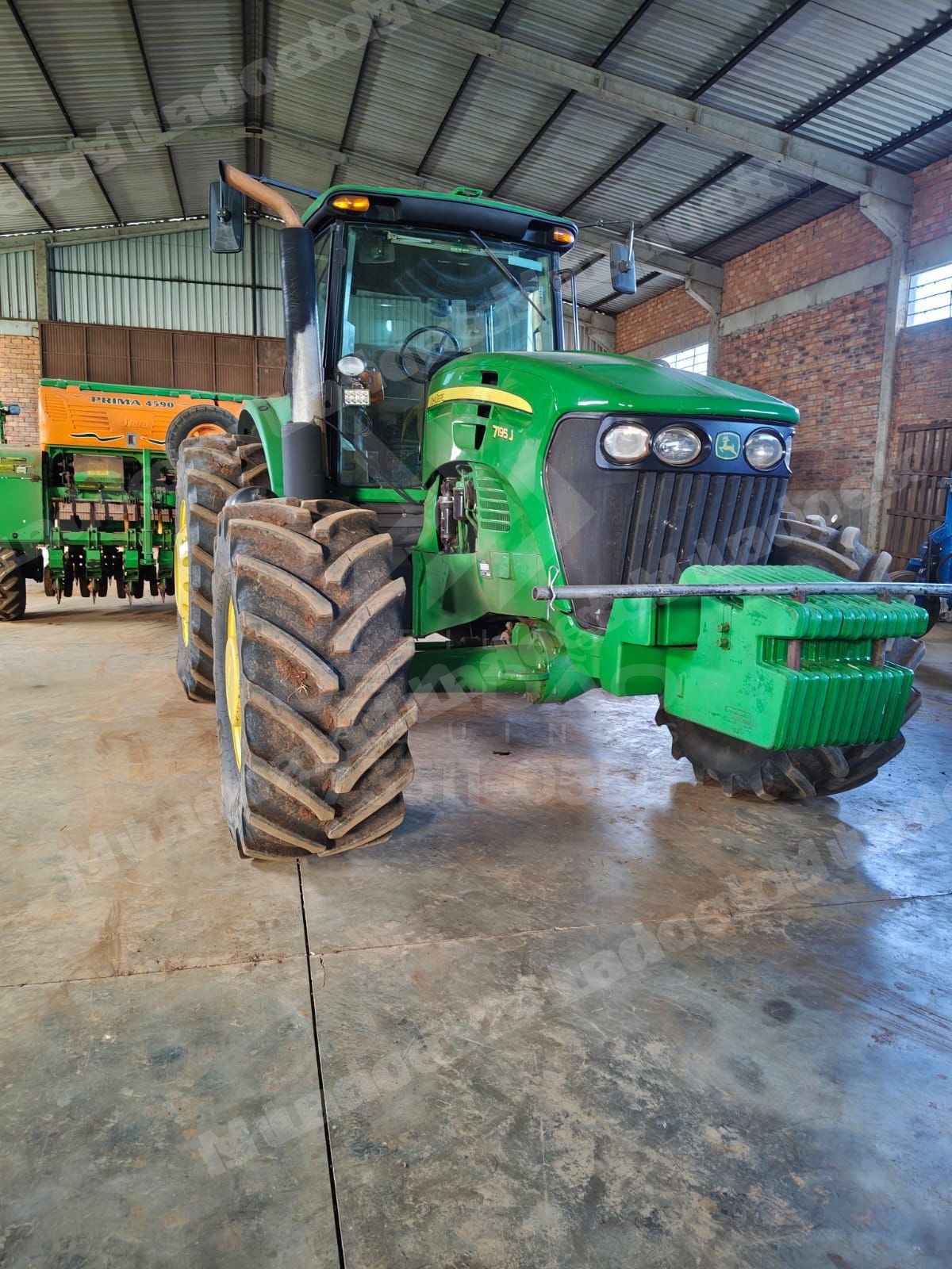 Máquina agrícola 2012 em leilão em Harmonia/RS