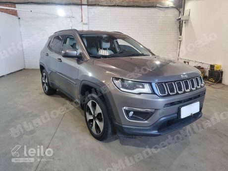 Jeep em leilao em São José dos Pinhais/PR