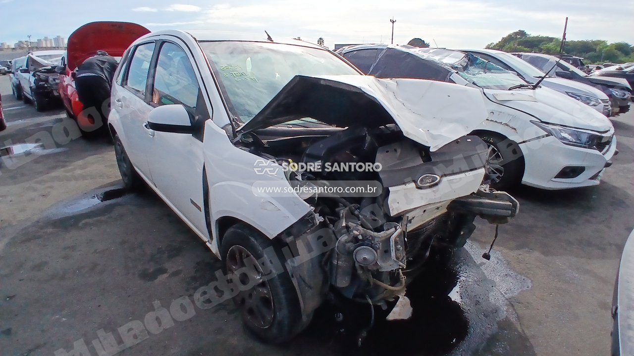 Ford em leilao em Brasil