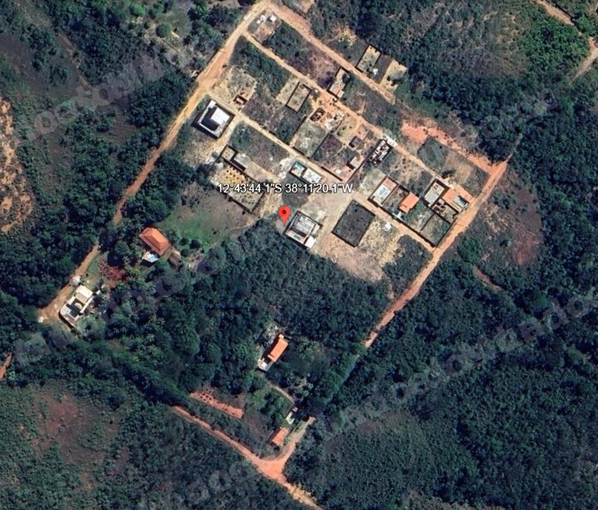 Terreno em leilao em Camaçari/BA