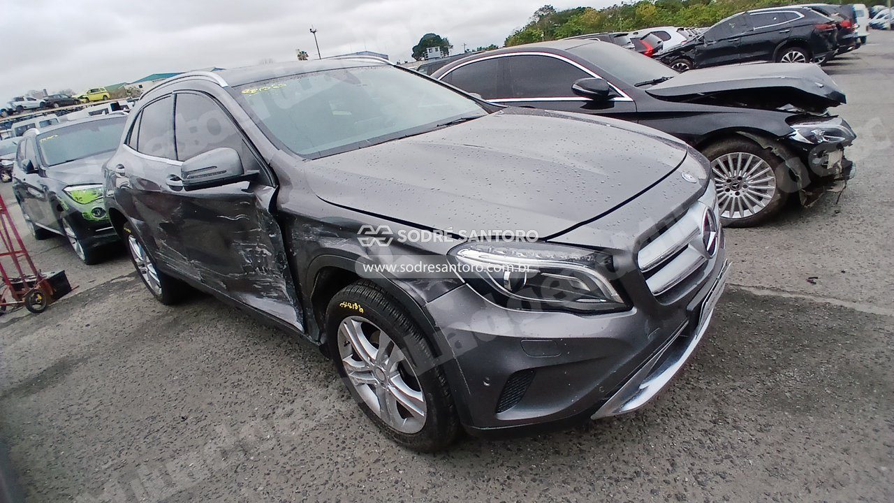 Mercedes-Benz Gla 200 Ff 2017 em leilão em Brasil