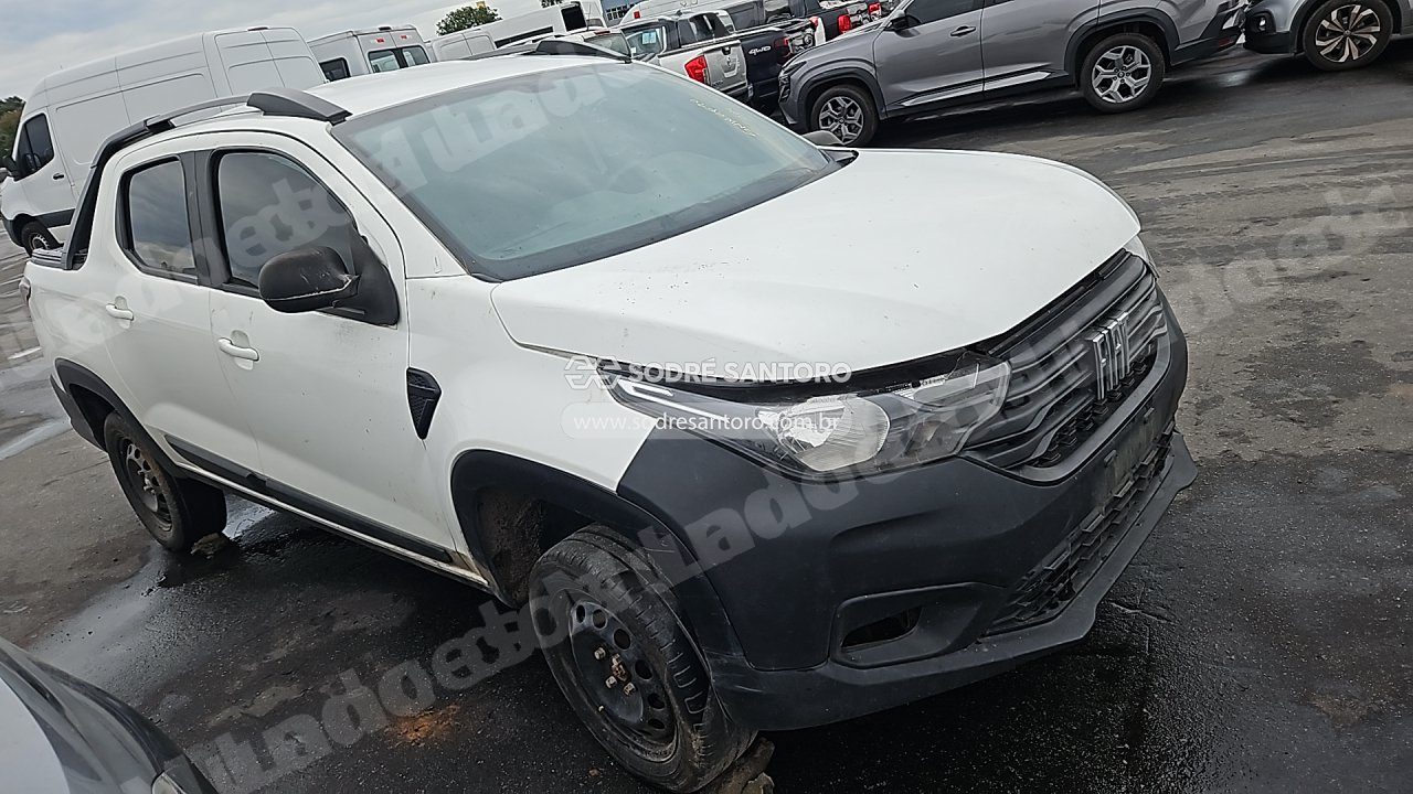 Fiat Strada Volcano Cd13 2024 em leilao em Brasil