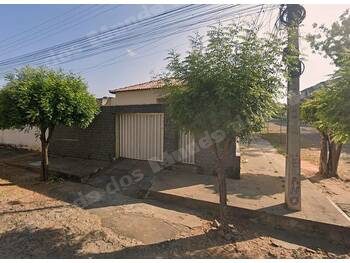 Casa em leilao em Crateús/CE
