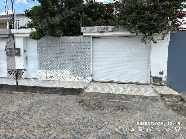 Casa em leilao em U/CE