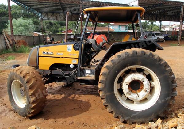 Máquina agrícola 2005 em leilão em Brasil - Lote 1