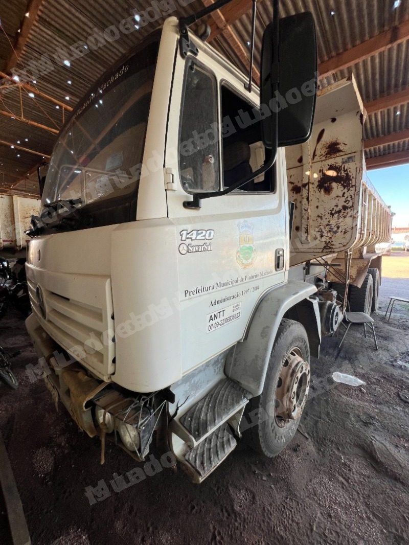 Mercedes Benz em leilao em Brasil
