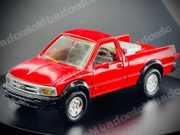 Chevrolet S-10 em leilão em Petrópolis/RJ