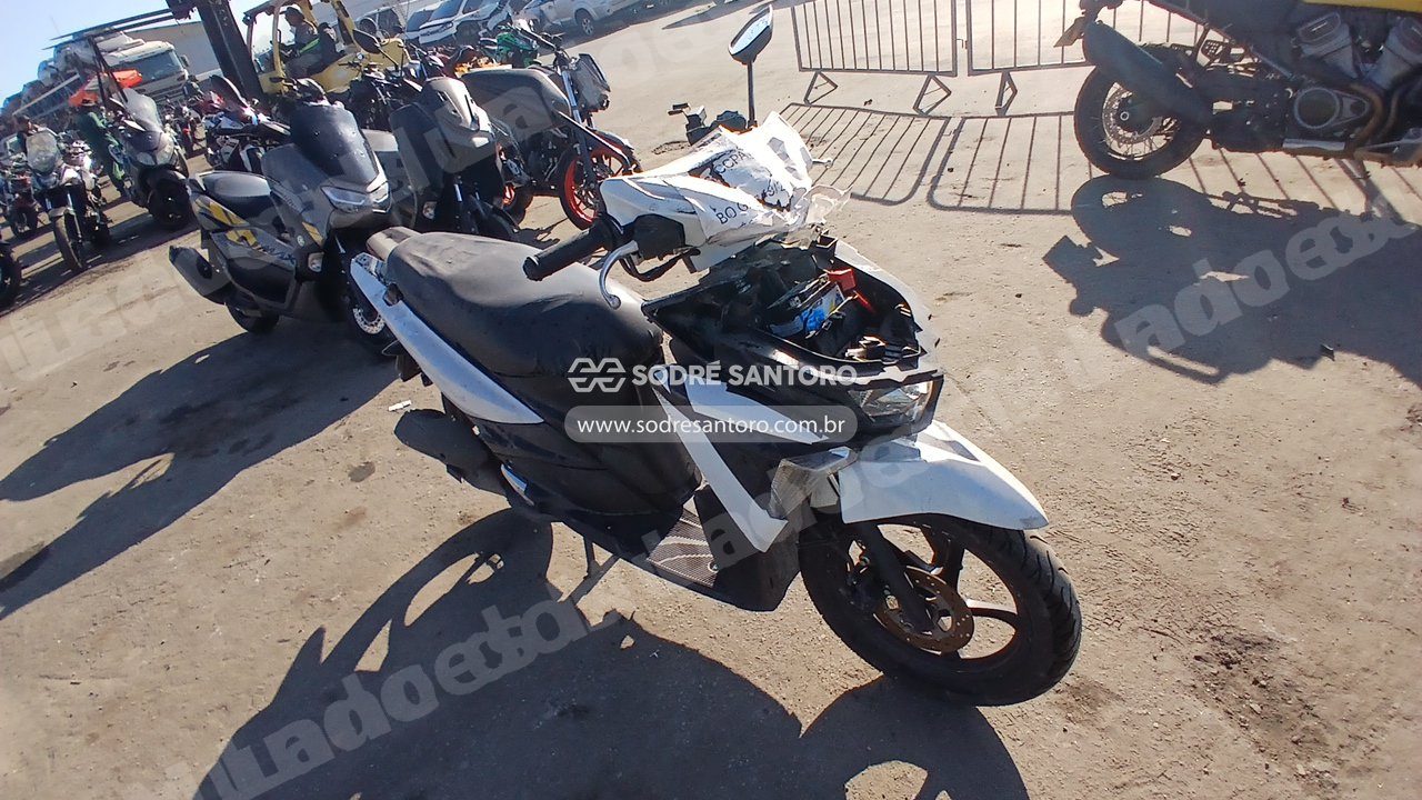 Neo 125 2020 em leilao em Brasil
