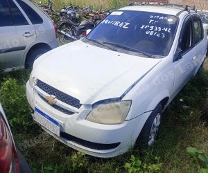 Chevrolet Classic em leilão em Brasil