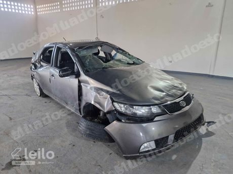 Kia Cerato em leilao em Candeias/BA
