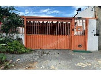Casa em leilao em Aparecida de Goiânia/GO