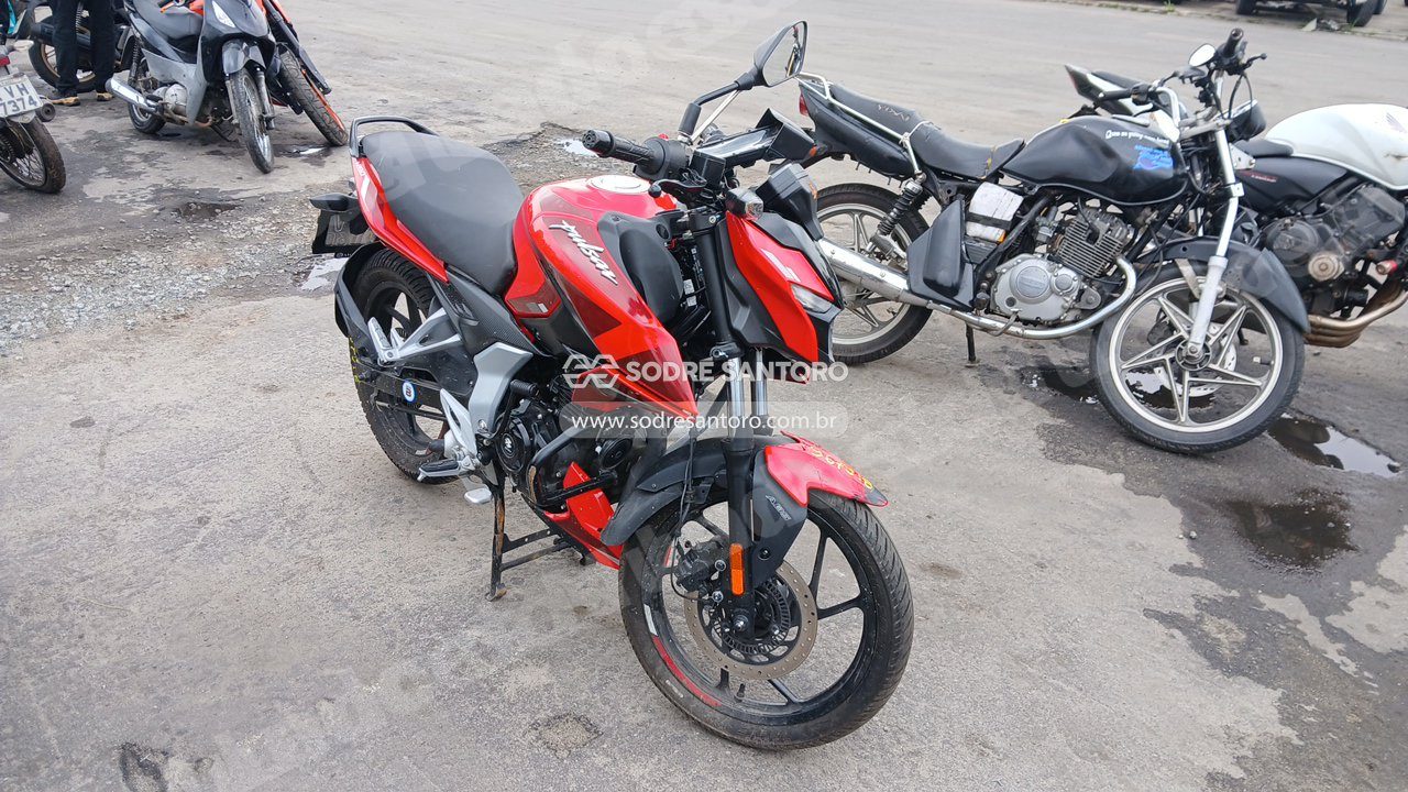 Bajaj Pulsar N150 2026 em leilão em Brasil