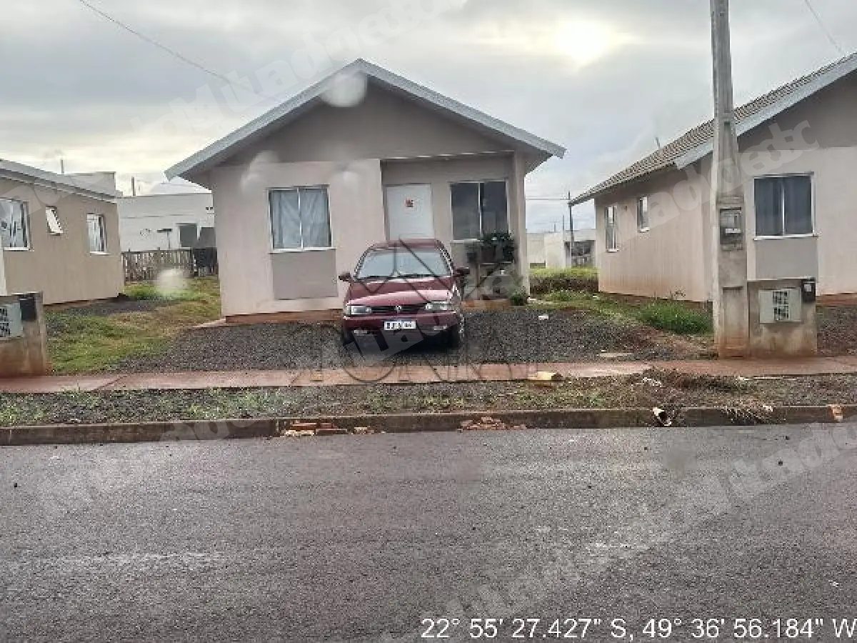 Casa em leilao em O/SP