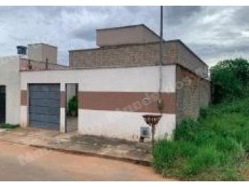 Imóvel de 110 m2 em leilão em Senador Canedo/GO