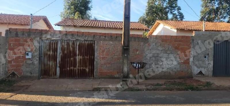 Casa em leilao em Araguari/MG