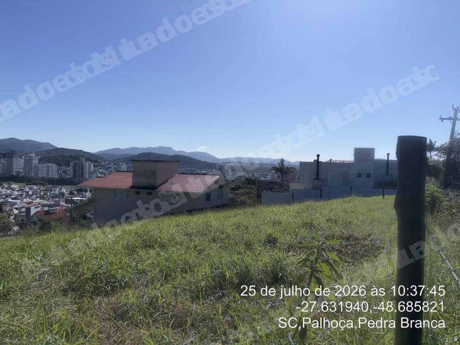Apartamento de 10124 m2 em leilão em Palhoça/SC