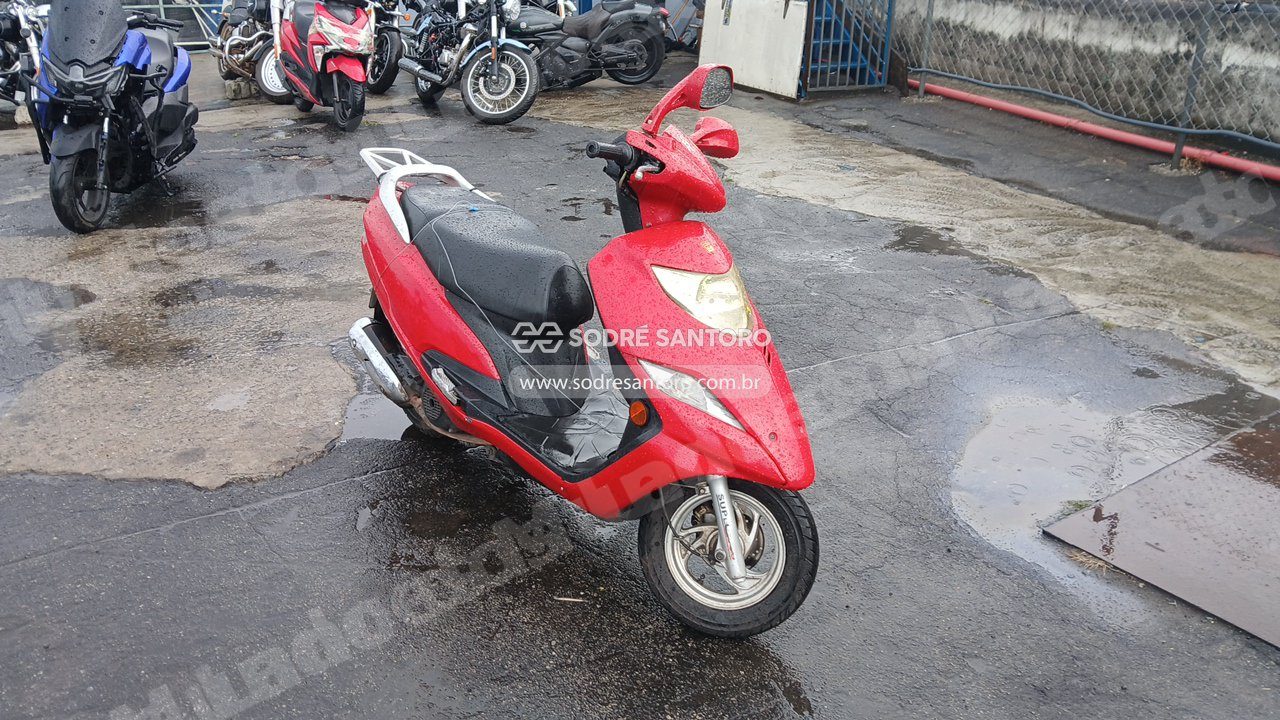 Suzuki Burgman I 2015 em leilão em Brasil