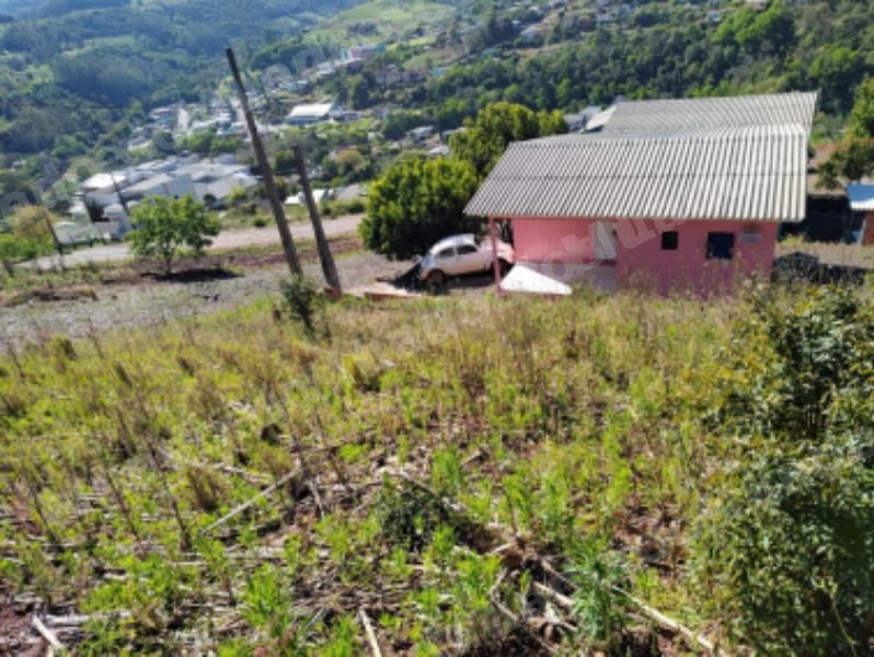 Terreno de 360 m2 em leilao em Arvoredo/SC