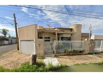 Casa em leilao em Mineiros/GO