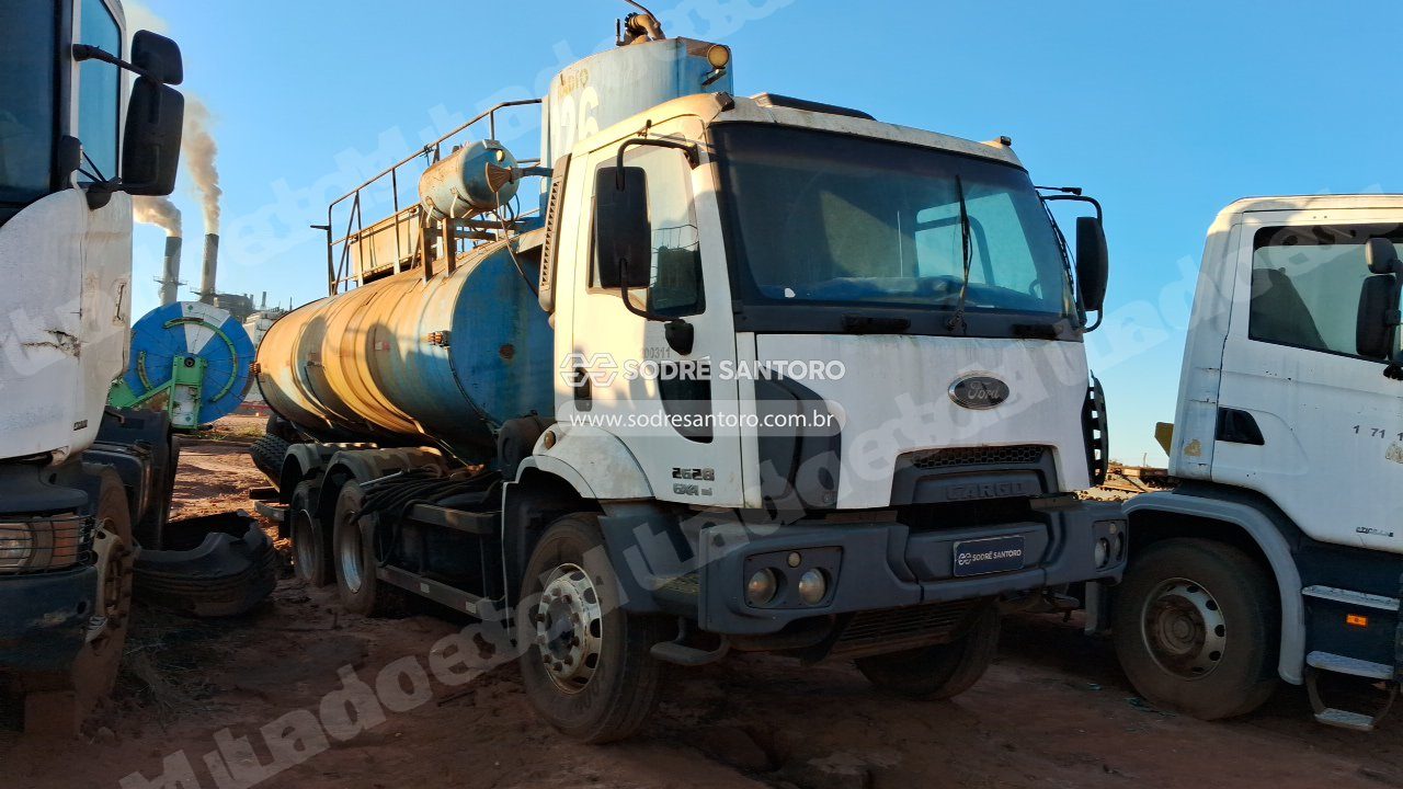 Ford Cargo 2628 Cn 6X4 2012 em leilao em Brasil