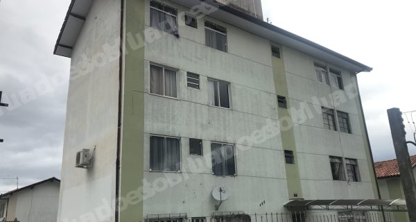 Apartamento em leilao em Curitiba/PR - Lote 4