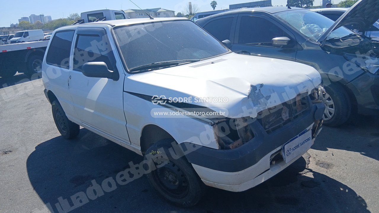 Fiat Uno Mille Econ 2010 em leilão em Brasil