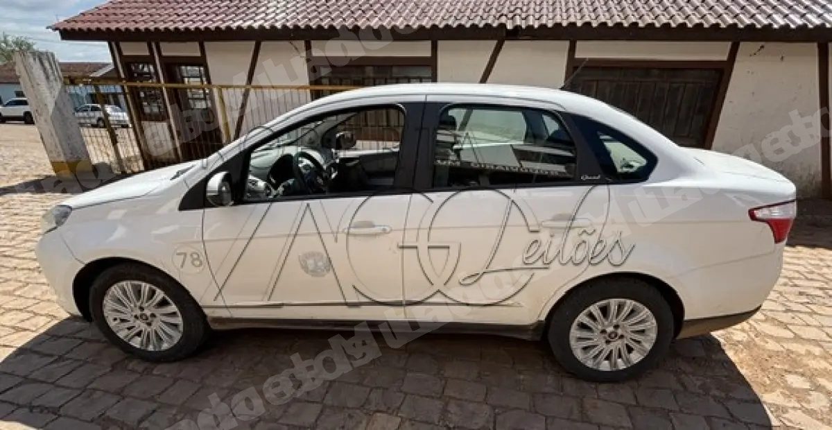 Fiat em leilao em Brasil