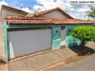 Casa de 198 m2 em leilão em Monte Alegre de Minas/MG