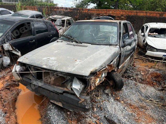 Fiat em leilao em Brasil