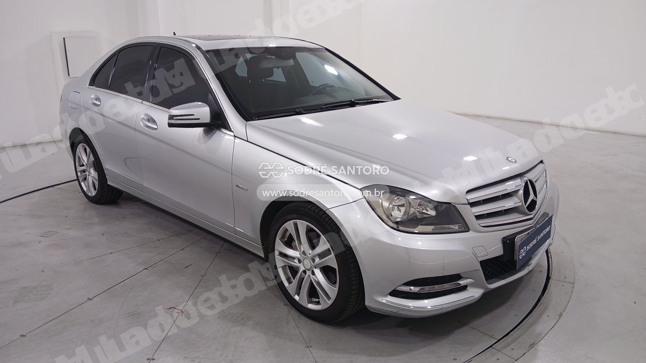 Mercedes em leilao em Brasil