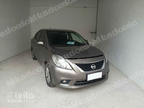 Nissan Versa em leilao em São Paulo/SP