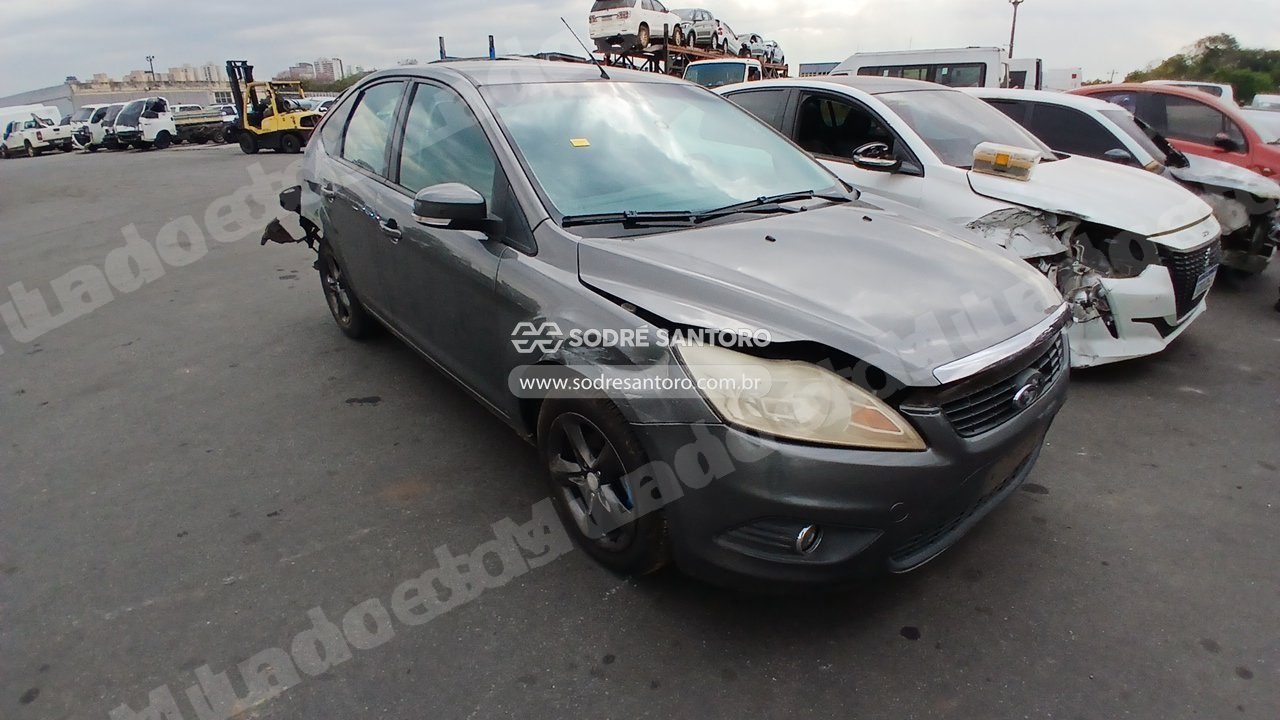 Ford Focus Hc Flex 2013 em leilao em Brasil