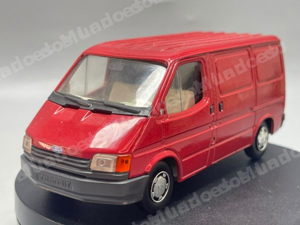 Ford Transit em leilão em Petrópolis/RJ