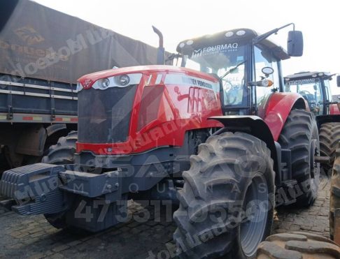 Máquina agrícola 2023 em leilão em Santa Helena de Goiás/GO