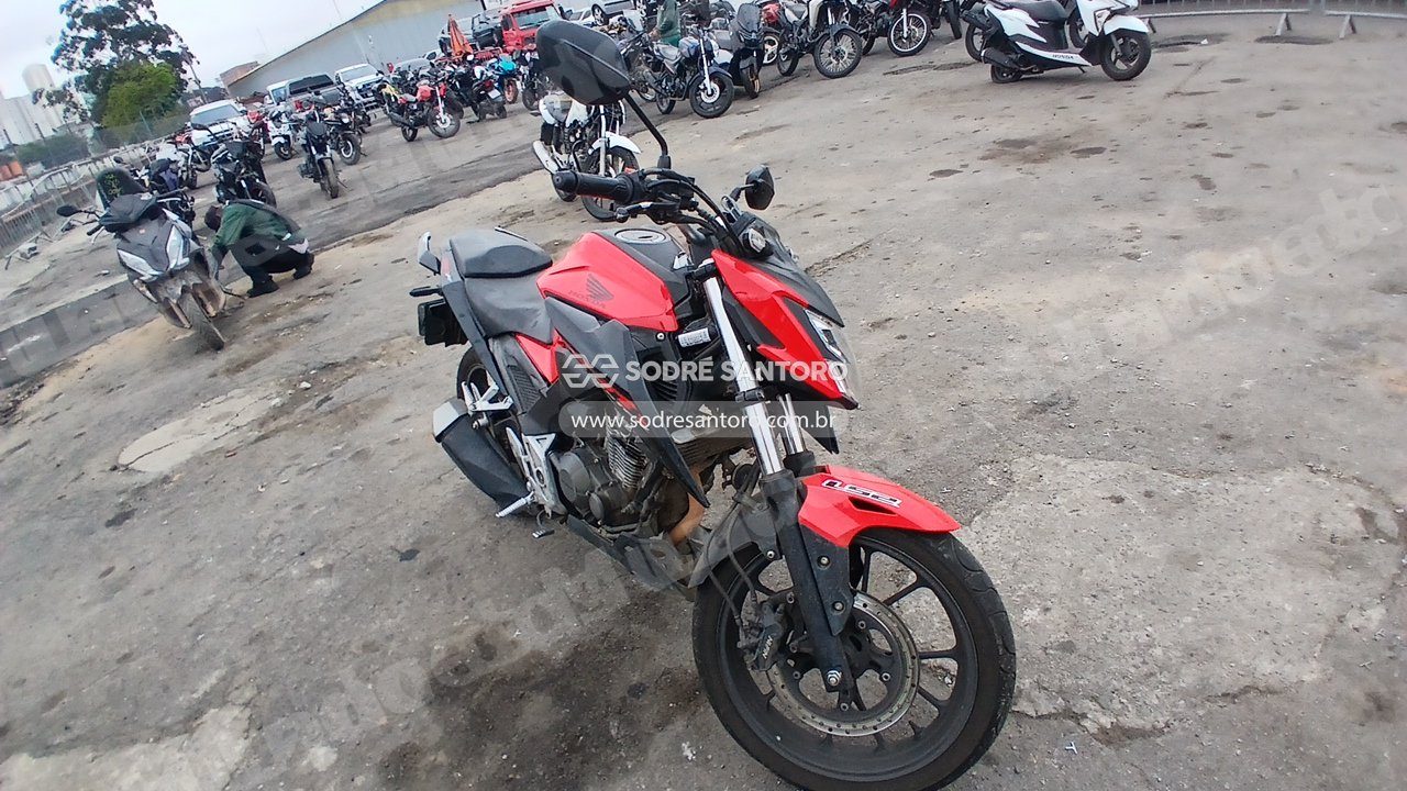 Honda Cb 300F Twister Cbs 2024 em leilao em Brasil