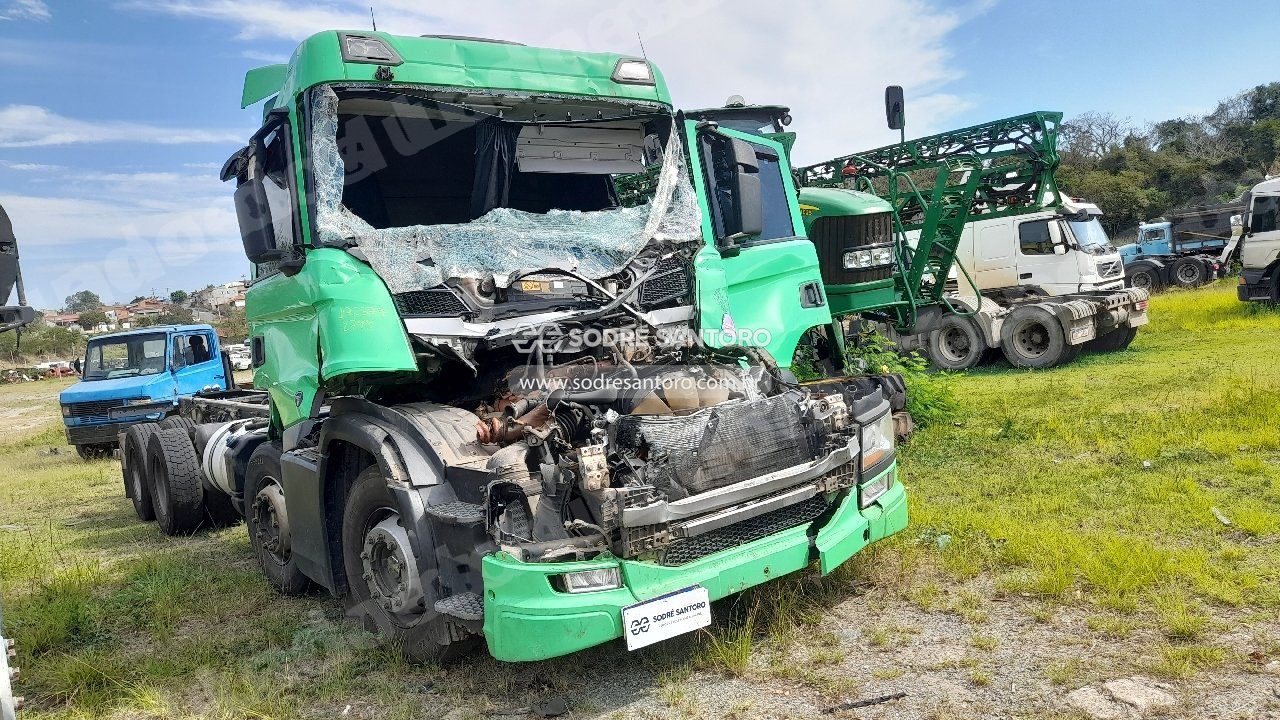 Scania P360 B 8X2 2021 em leilao em Monte Mor/SP
