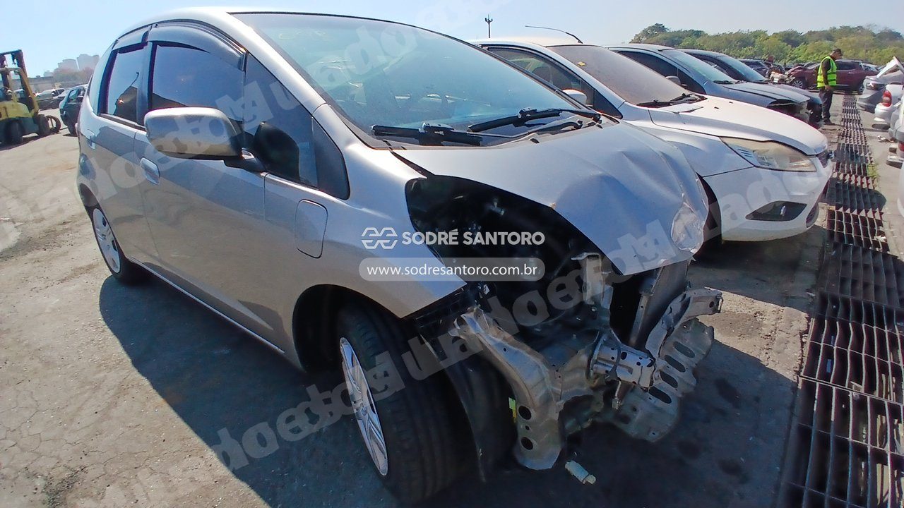 Honda Fit Dx Flex 2014 em leilao em Brasil