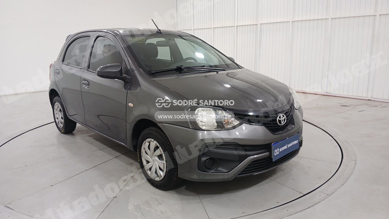 Toyota em leilao em Brasil