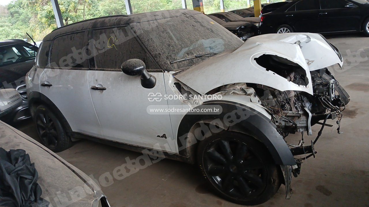 Mini Cooper Scyman All4 2014 em leilao em Brasil