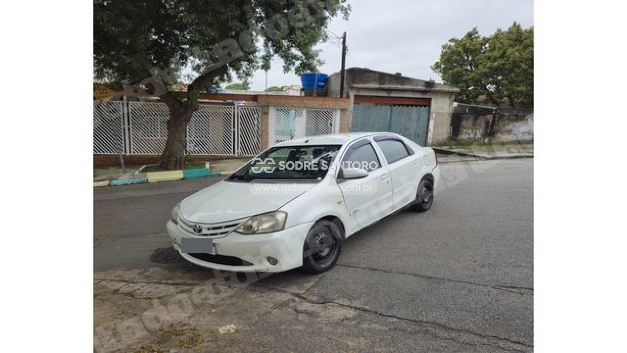 Toyota Etios Sd X 2016 em leilão em Exposição/SP