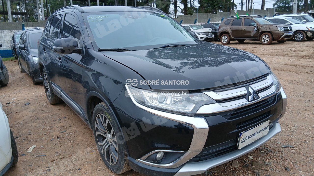 Mitsubishi Outlander 2.0 2016 em leilao em São José dos Pinhais/PR