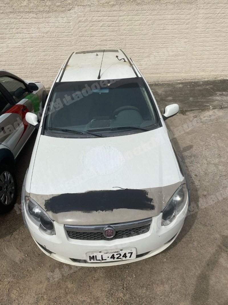 Fiat Palio 2013 em leilao em Tubarão/SC - Lote 1
