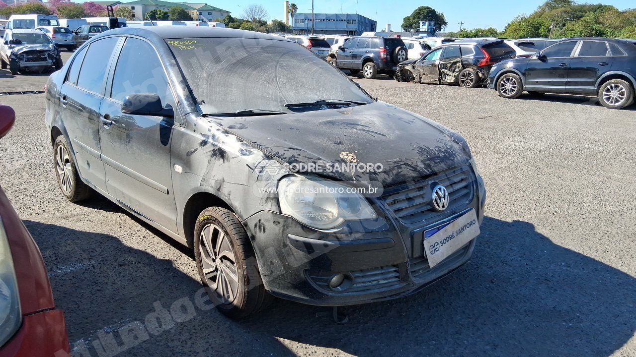 Volkswagen Polo Sedan 1.6 2009 em leilao em Brasil