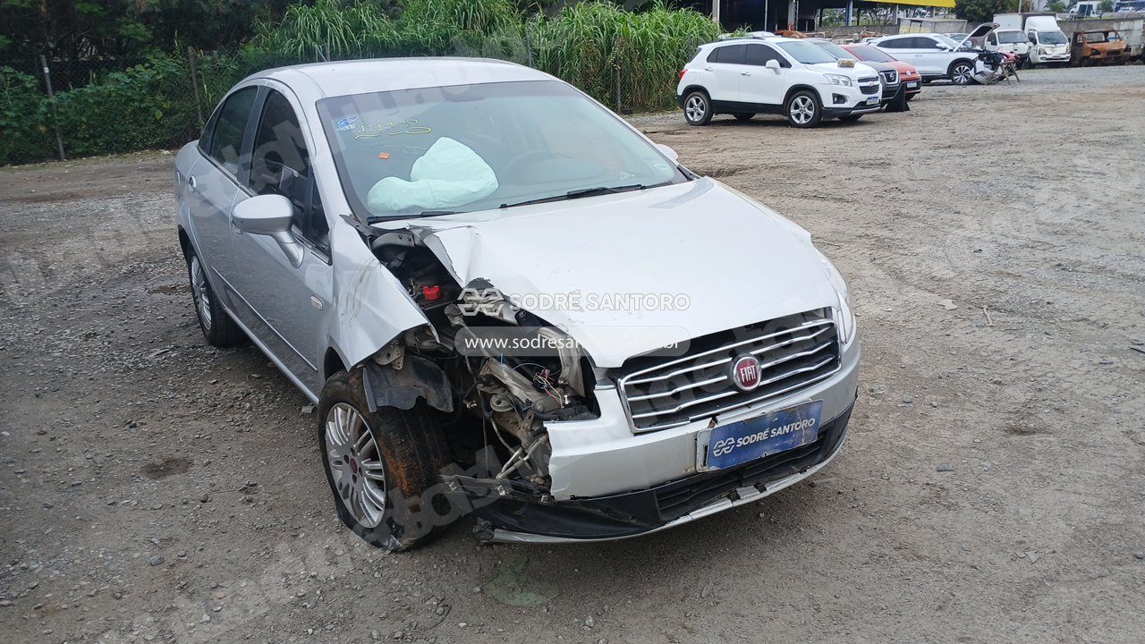 Fiat Linea Essence 1.8 2015 em leilao em Guarulhos/SP