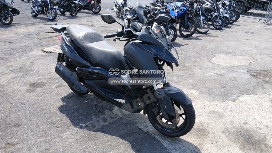 Yamaha Xmax 2022 em leilão em Guarulhos/SP