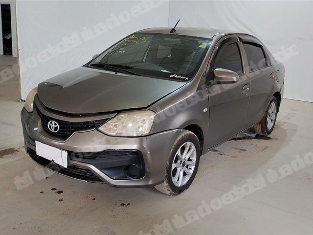 Toyota 2017 em leilão em Ilhota/SC