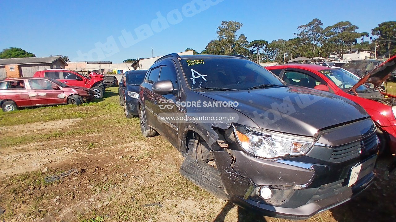 Mitsubishi em leilao em São José dos Pinhais/PR
