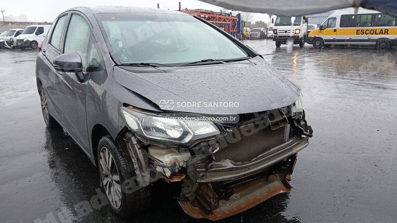 Honda Fit Ex Cvt 2016 em leilão em Brasil